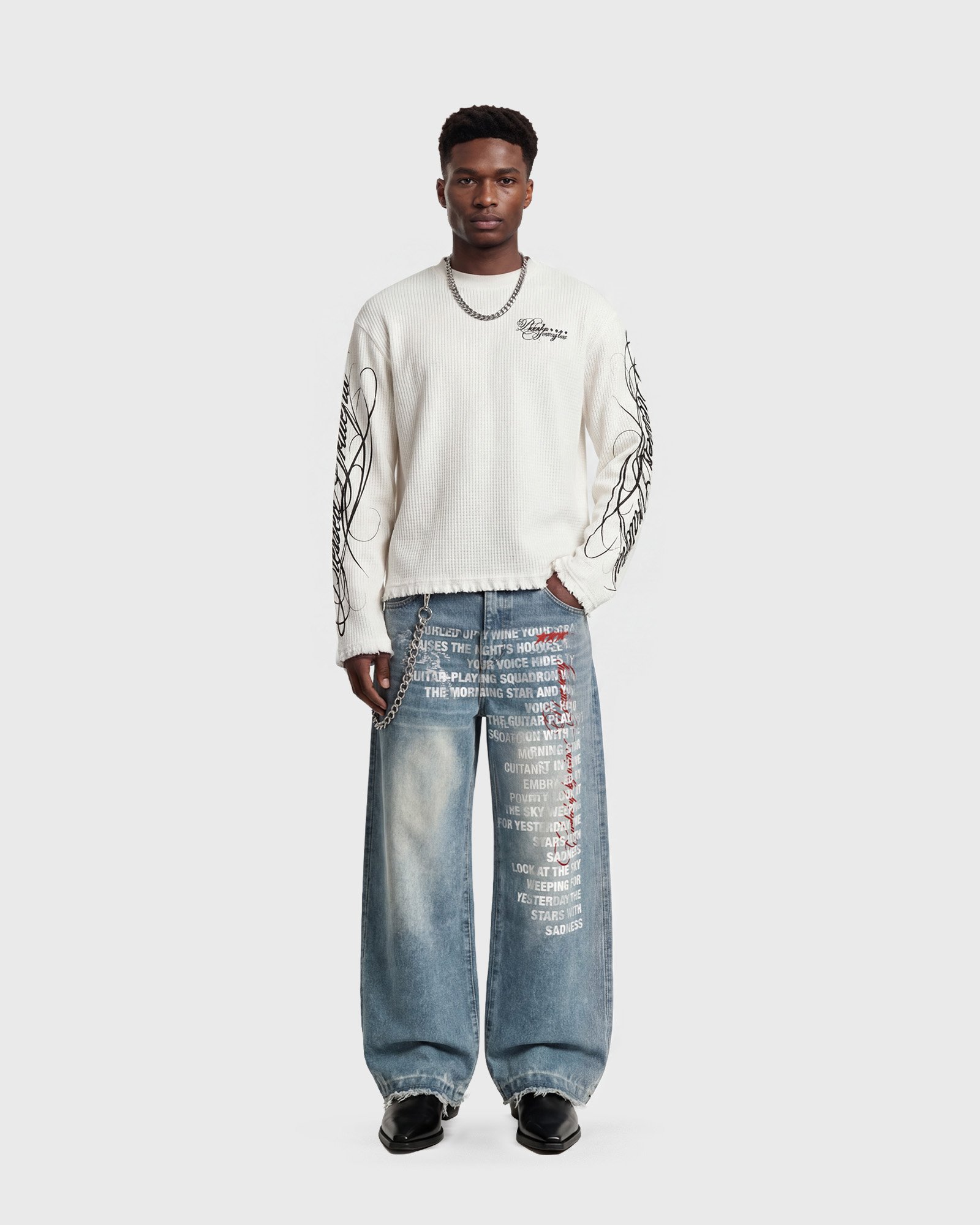 LONG SLEEVES – SCRIPT BASICS WHITE: imagen 2